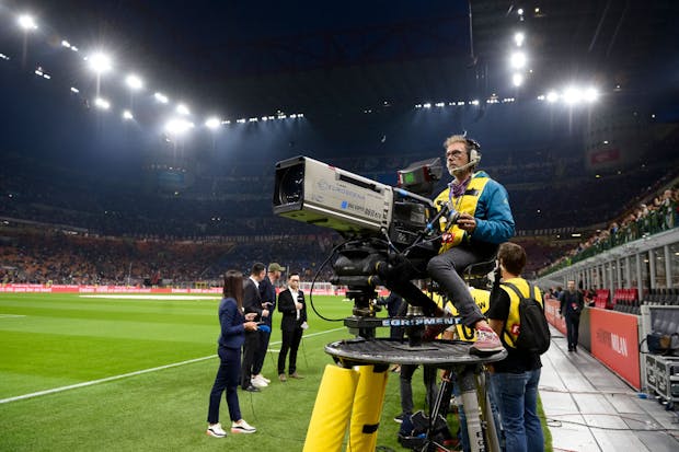 A TV camera in action prior to Serie A football match between AC Milan and FC Internazionale (Photo by Nicolò Campo/LightRocket via Getty Images)