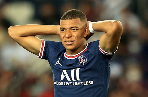 Kylian Mbappe of Paris Saint-Germain looks on during the Ligue 1 match against Strasbourg (Photo by David Rogers/Getty Images)