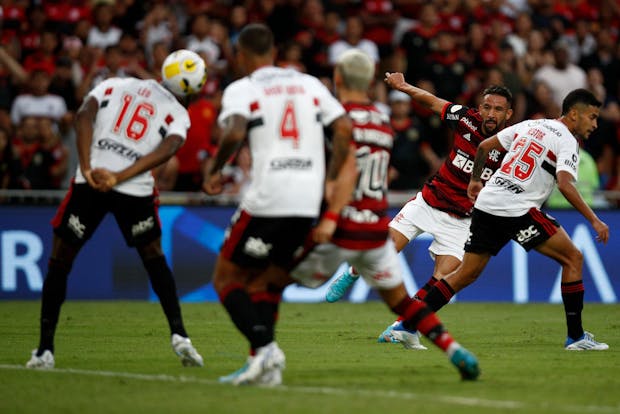 Isla of Flamengo scores a goal during a match against Sao Paulo (Photo by Buda Mendes/Getty Images)