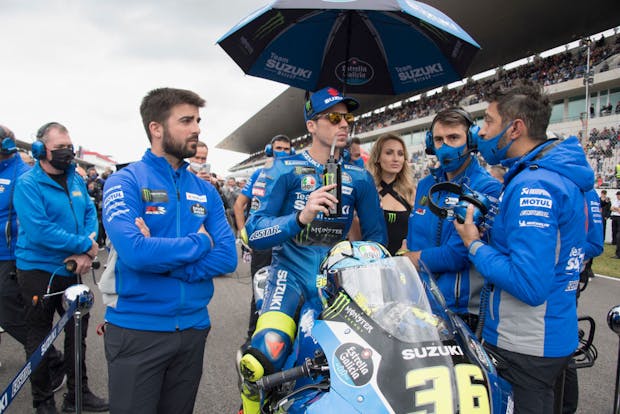 Joan Mir of Team Suzuki Ecstar prepares to start on the grid during the MotoGP Of Portugal on April 24, 2022 (by Mirco Lazzari gp/Getty Images)