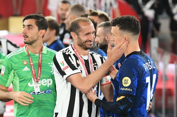 Giorgio Chiellini of Juventus (L) with Ivan Perisic of Internazionale following 2022 Coppa Italia Final on May 11, 2022 (Photo by Francesco Pecoraro/Getty Images)