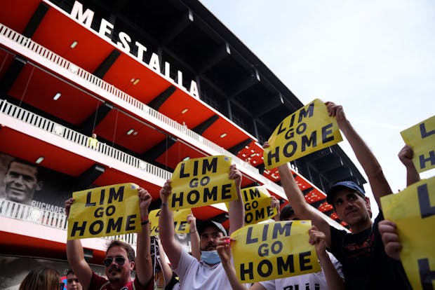 Valencia fans protest against owner, Peter Lim, prior to the LaLiga match against Celta de Vigo on May 21, 2022 (by Aitor Alcalde/Getty Images)