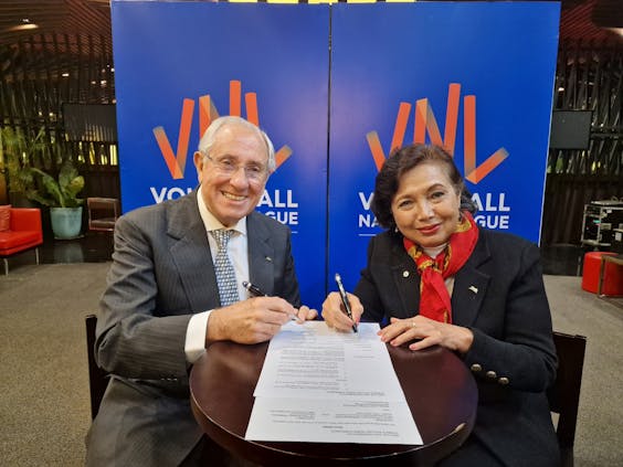 International Volleyball Federation (FIVB) president Ary Graça and Asian Volleyball Confederation (AVC) president Rita Subowo. (Photo by FIVB/AVC)