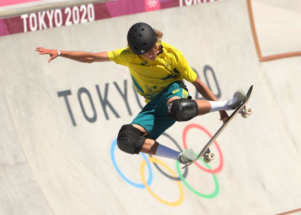 Keegan Palmer of Team Australia competes in the men's Skateboarding Park Finals at the Tokyo 2020 Olympic Games (by Ezra Shaw/Getty Images)