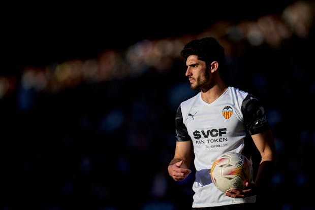 Goncalo Guedes of Valencia during LaLiga Santander match vs. Cadiz on April 3, 2022 (Photo by Aitor Alcalde/Getty Images)