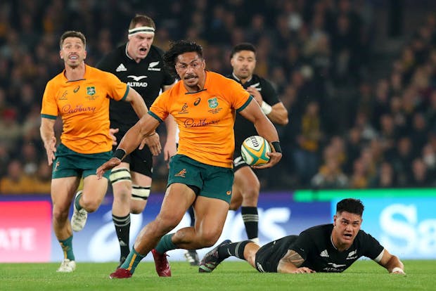 Pete Samu of the Wallabies runs with the ball during The Bledisloe Cup match between Australia and New Zealand on September 15, 2022 in Melbourne, Australia. (Photo by Kelly Defina/Getty Images)