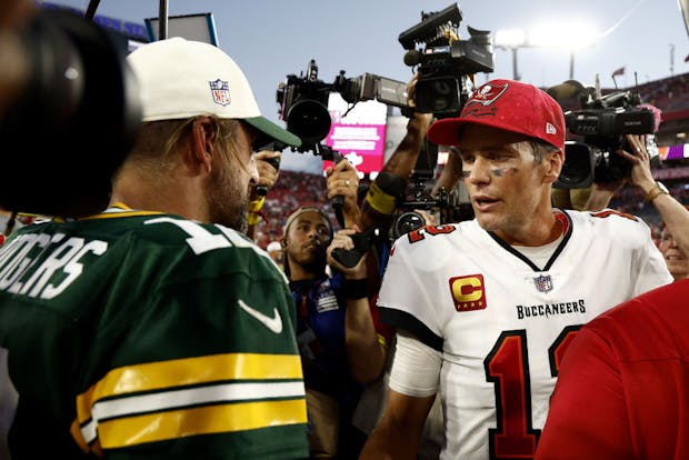 Tampa Bay Buccaneers quarterback Tom Brady (right) and Green Bay Packers counterpart Aaron Rodgers (Credit: Getty Images)
