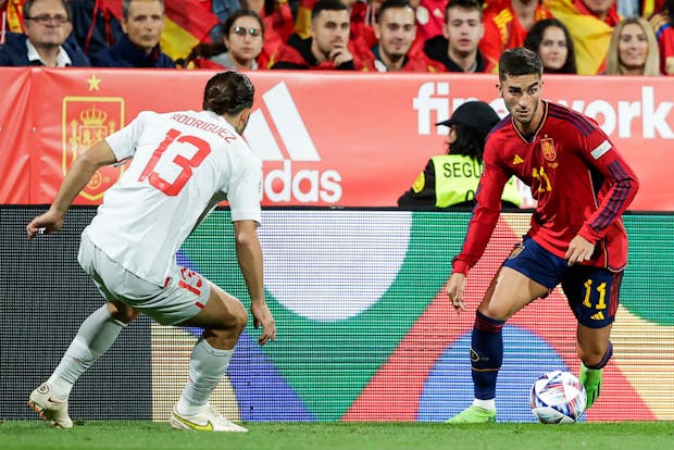 Ferran Torres in action for Spain during the  Uefa Nations League match versus Switzerland on September 24, 2022 (by David S. Bustamante/Soccrates/Getty Images)
