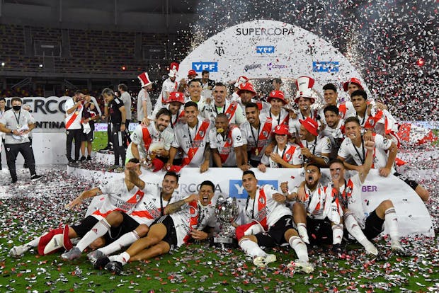 River Plate celebrate winning the 2019 Supercopa Argentina (by Hernan Cortez/Getty Images)