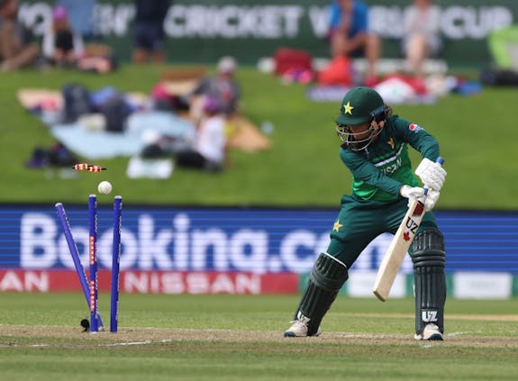 Sidra Amin in action at the 2022 ICC Women's World Cup in New Zealand. (Photo by Peter Meecham/Getty Images)