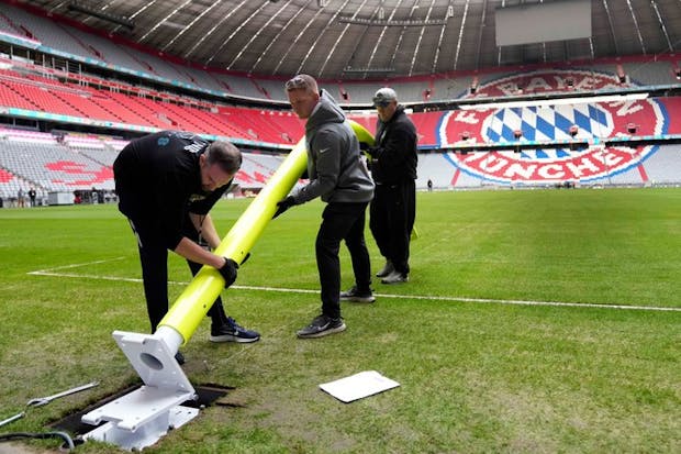 The goalposts go up at Munich's Allianz Arena ahead of the inaugural NFL regular-season game in Germany (Credit: NFL)