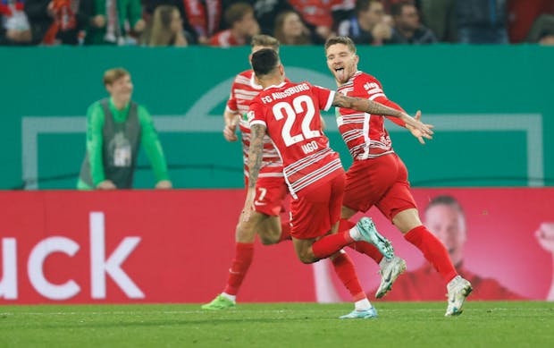 Mads Pedersen of FC Augsburg celebrates a goal during the DFB-Pokal second round match versus Bayern Munich. (Boris Schumacher ATPImages/Getty Images)