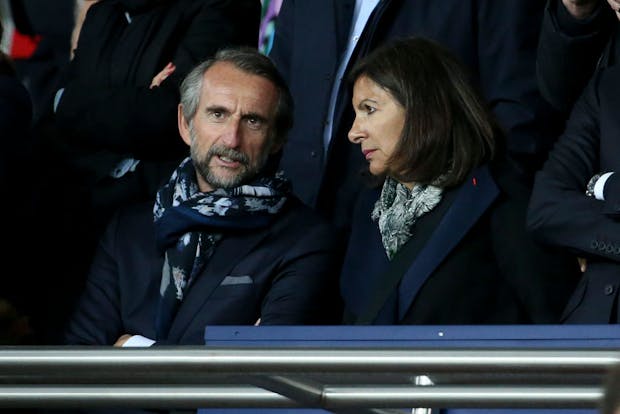 Director of PSG Jean-Claude Blanc and Mayor of Paris Anne Hidalgo (Photo by Jean Catuffe/Getty Images)