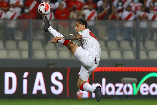 Peru in action during 2022 Fifa World Cup qualifier v Paraguay on March 29, 2022 (Photo by Leonardo Fernandez/Getty Images)