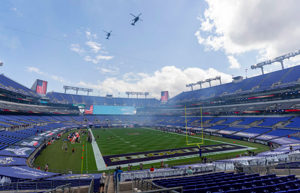 Лужайка в поле. Planned field. Поле зерна. Поля индонезии. Равнина вид сверху.