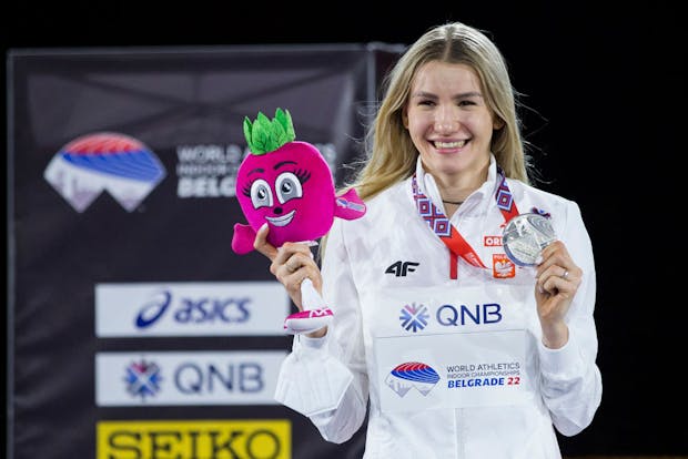 Adrianna Sulek of Poland celebrates after winning the silver medal in women's pentathlon at the 2022 World Athletics Indoor Championships in Belgrade (by Nikola Krstic/MB Media/Getty Images)