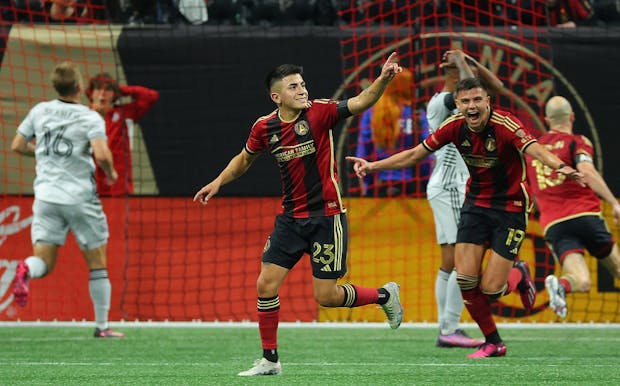 Thiago Almada of Atlanta United celebrates after scoring a late winner against the San Jose Earthquakes on February 25, 2023 (by Kevin C. Cox/Getty Images)