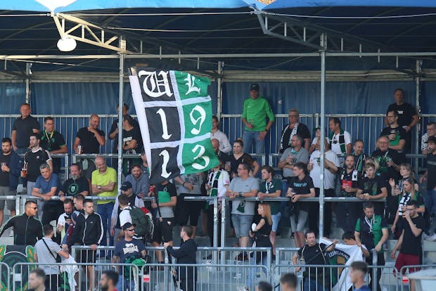 FC Wacker Innsbruck fans during a game on September 10, 2021 (by Thomas Pichler/SEPA.Media /Getty Images)
