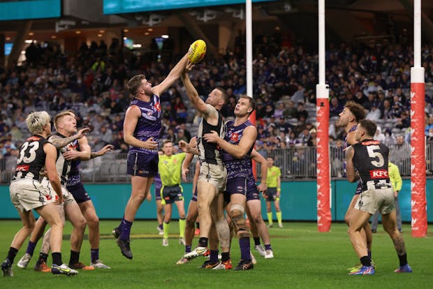 Luke Ryan and Darcy Cameron contest for the ball during the AFL match between the Fremantle Dockers and the Collingwood Magpies (Photo by Paul Kane/Getty Images)