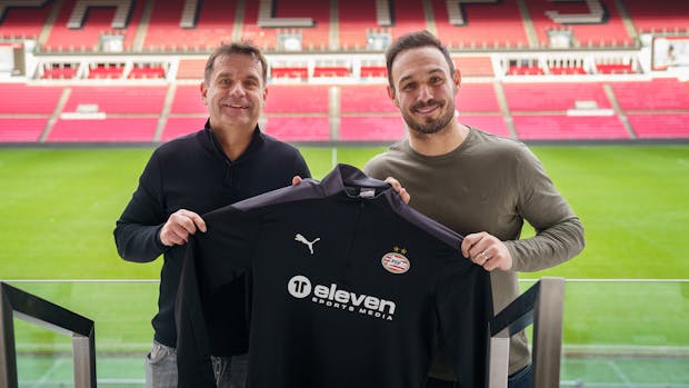 KPN extends Dutch football deal