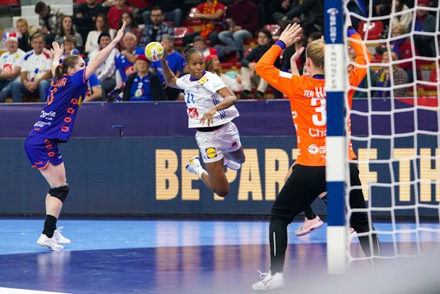 France take on the Netherlands during a Preliminary Round - EHF Euro 2022 match (by Henk Seppen/Orange Pictures/BSR Agency/Getty Images)