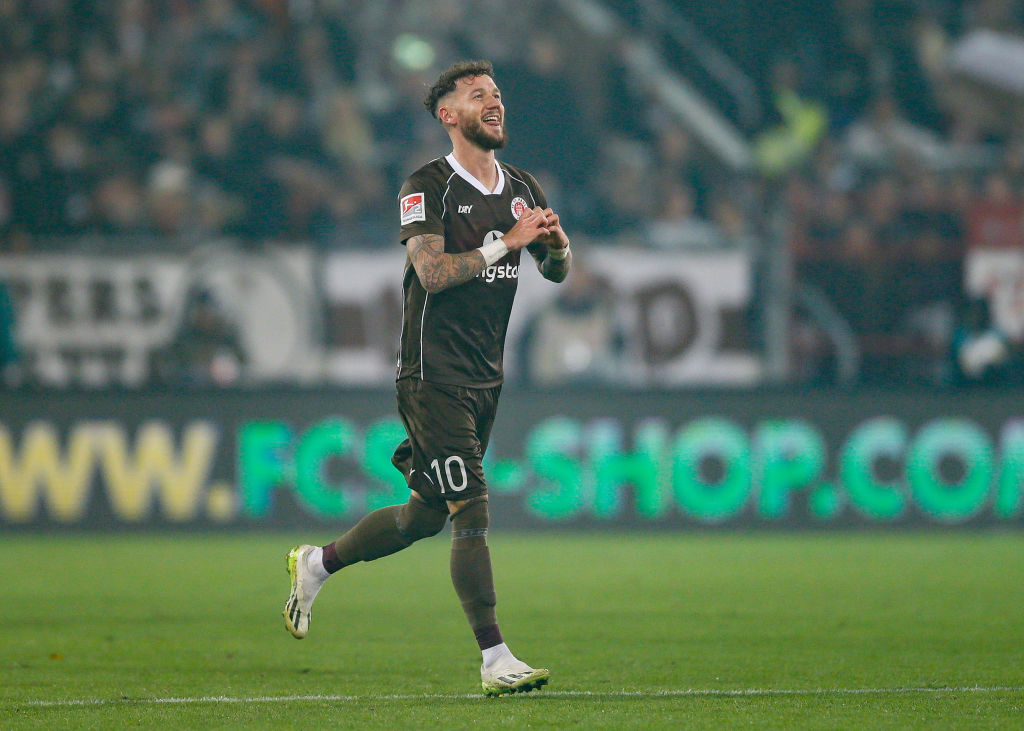 St pauli training store kit