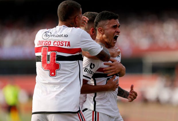 New Balance agrees 'exclusive' kit deal with São Paulo in Brazil