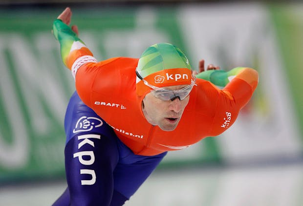 Mark Tuitert competes during the ISU World Cup Speed Skating event on December 6, 2013 in Berlin (Boris Streubel/Getty Images)