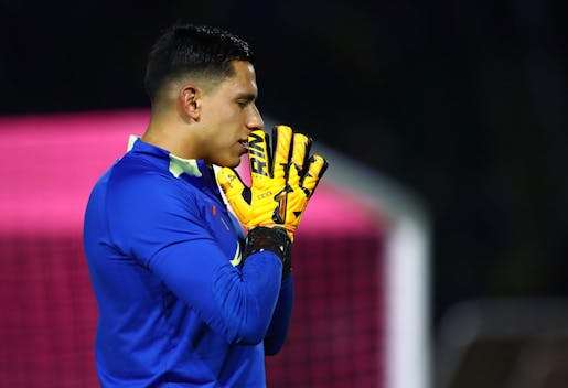 MAZATLAN, MEXICO - OCTOBER 06: Angel Malagon of Club América gestures prior the 12th round match between Mazatlan FC and America as part of the Torneo Apertura 2023 Liga MX at Kraken Stadium on October 06, 2023 in Mazatlan, Mexico. (Photo by Sergio Mejia/Getty Images)