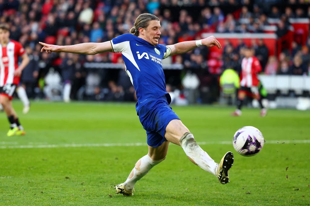 SHEFFIELD, ENGLAND - APRIL 07: Conor Gallagher of Chelsea in action during the Premier League match between Sheffield United and Chelsea FC at Bramall Lane on April 07, 2024 in Sheffield, England. (Photo by Chris Brunskill/Fantasista/Getty Images)