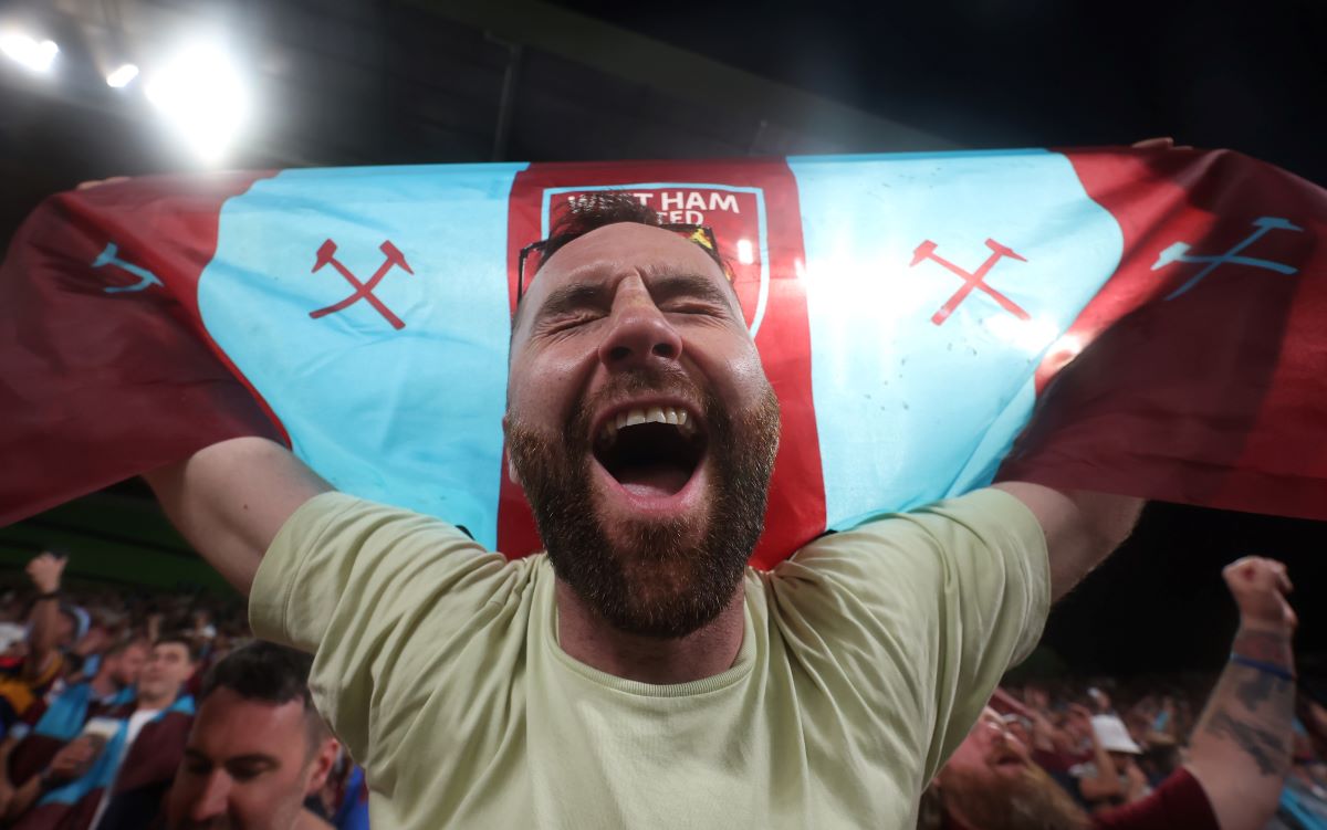 team's victory during the UEFA Europa Conference League 2022/23 final match between ACF Fiorentina and West Ham United FC at Eden Arena on June 07, 2023 in Prague, Czech Republic. (Photo by Alex Grimm/Getty Images)