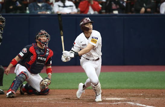 신한은행 KBO 리그 타이틀 스폰서십 연장