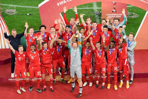 Manuel Neuer of Bayern Munich lifts Fifa Club World Cup trophy (Photo by Gaston Szerman/DeFodi Images/Getty Images)