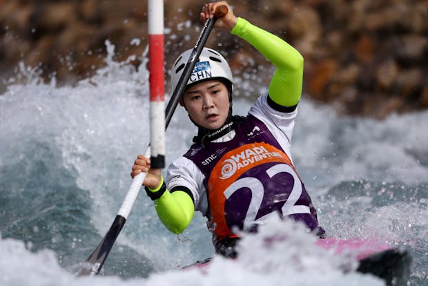 Chinese canoeist Yang Jie in action at Wadi Adventure in the United Arab Emirates. (Photo by Francois Nel/Getty Images)