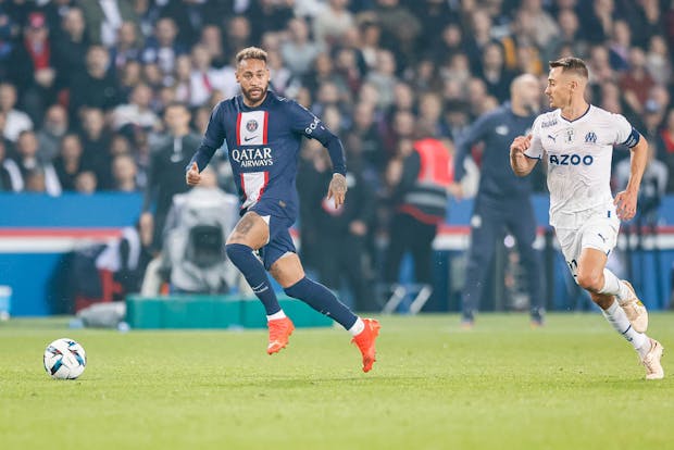 Valentin Rongier of Marseille chases Neymar Junior of Paris Saint Germain (Photo by Antonio Borga/Eurasia Sport Images/Getty Images)