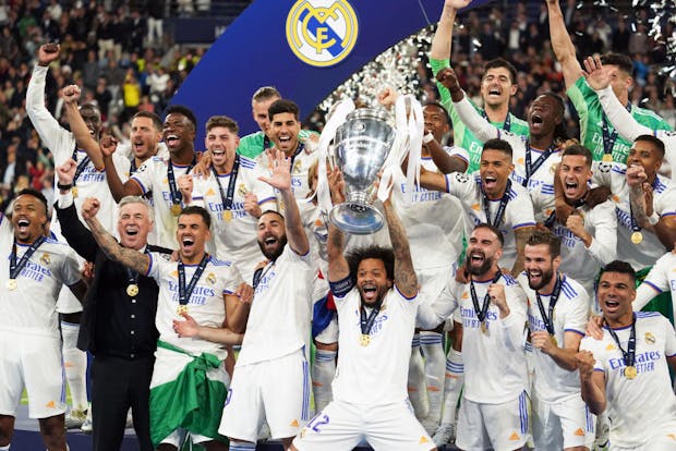 Real Madrid celebrate their victory over Liverpool in the 2021-22 Uefa Champions League final (by Etsuo Hara/Getty Images)