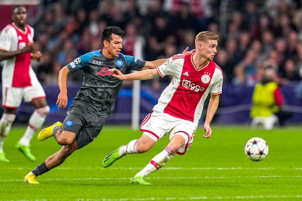 Kenneth Taylor of Ajax (R) during UEFA Champions League match v Napoli on October 4, 2022 (Photo by Patrick Goosen/Orange Pictures/BSR Agency/Getty Images)