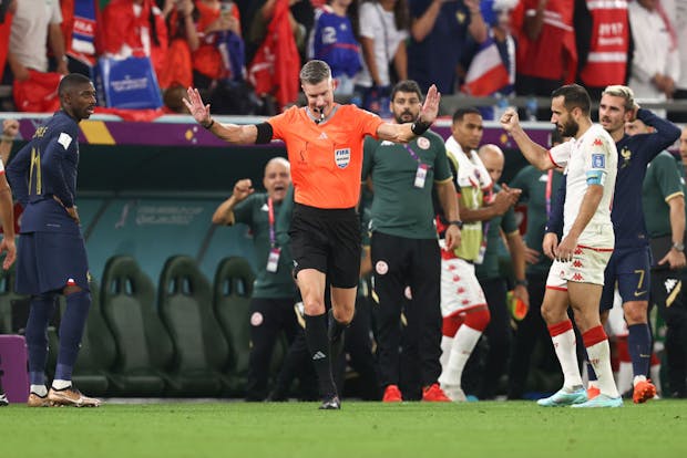Matthew Conger rules out Antoine Griezmann's goal with VAR ruling it offside during match vs Tunisia (Photo by James Williamson - AMA/Getty Images)