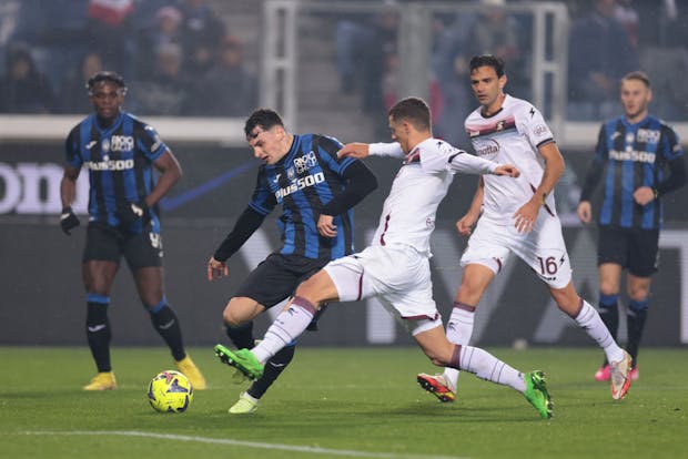 Atalanta takes on Salernitana in a Serie A match on January 15, 2023 (by Jonathan Moscrop/Getty Images)