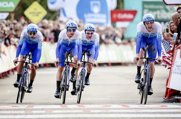 Team BikeExchange crosses the finish line during the team time trial on the first day of the Vuelta a España (Photo by ANP via Getty Images)