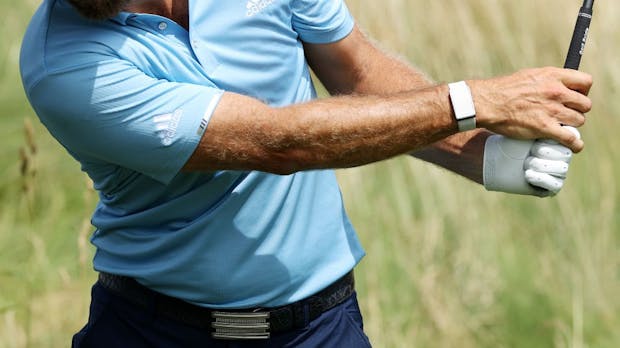 Dustin Johnson wears a Whoop strap fitness band during the Travelers Championship at TPC River Highlands on June 28, 2020. (Photo by Rob Carr/Getty Images)