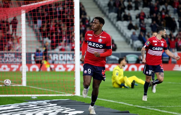 Jonathan David of Lille celebrates his goal during the Ligue 1 match against Stade de Reims on January 2, 2023 (by Jean Catuffe/Getty Images)