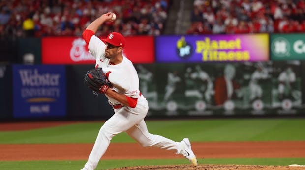 Drew VerHagen of the St. Louis Cardinals delivers against the Los Angeles Angels (Photo by Dilip Vishwanat/Getty Images)