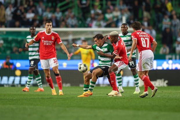 Sporting CP takes on SL Benfica during a Primeira Liga match on May 21, 2023 (by Carlos Rodrigues/Getty Images)